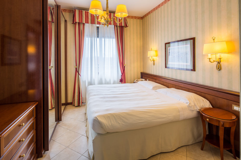 Unaway Hotel & Residence Linea Uno Milano Extérieur photo