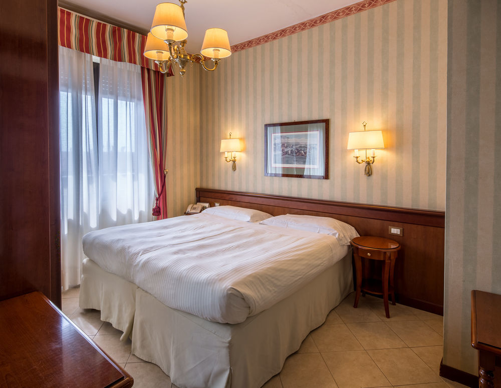 Unaway Hotel & Residence Linea Uno Milano Extérieur photo