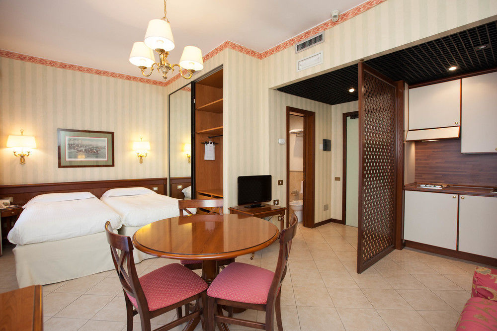 Unaway Hotel & Residence Linea Uno Milano Extérieur photo