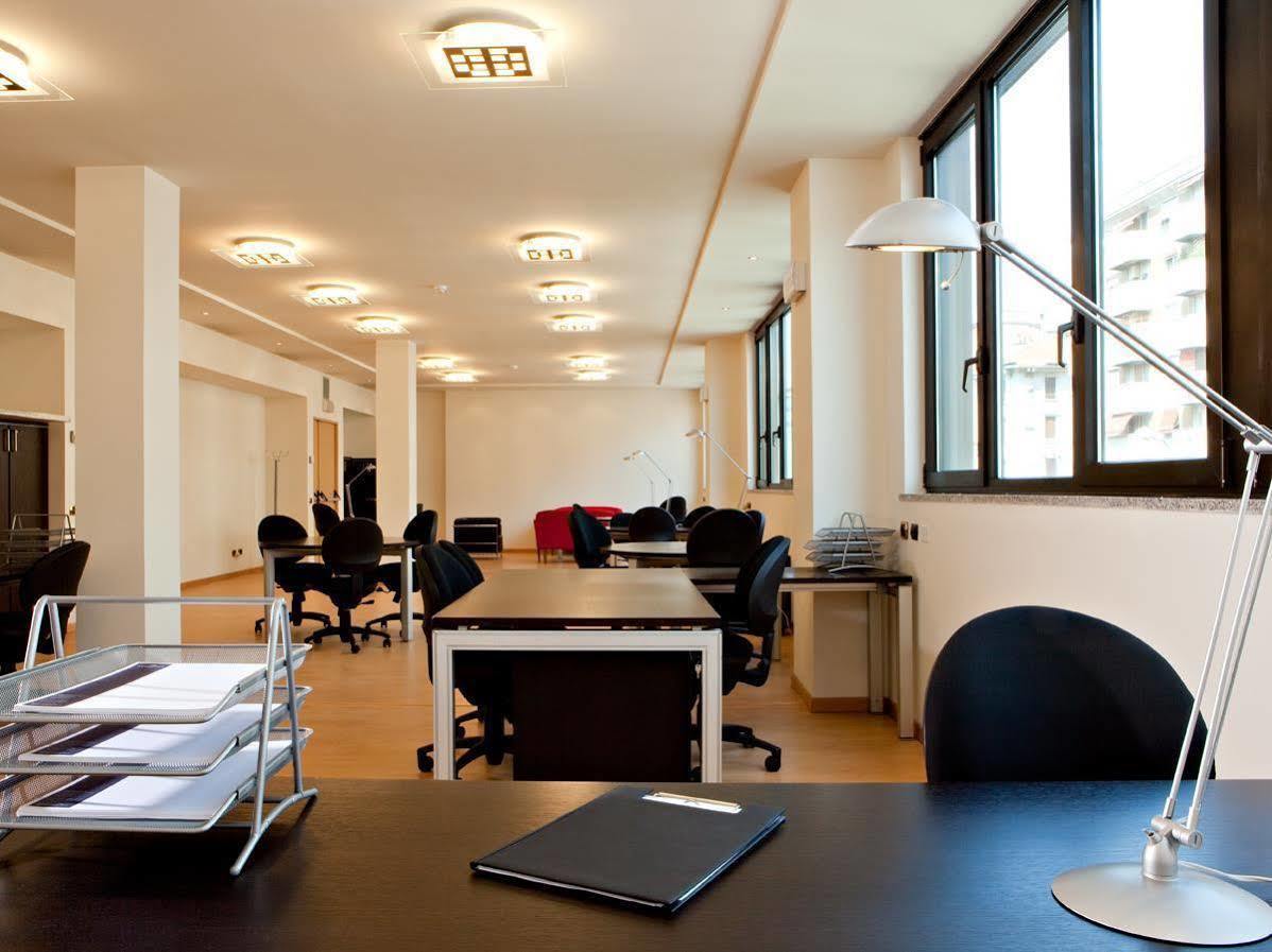 Unaway Hotel & Residence Linea Uno Milano Extérieur photo